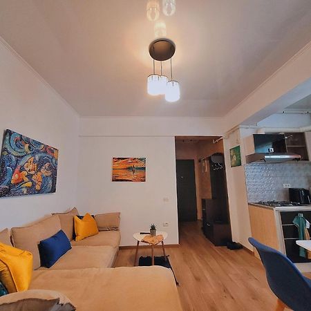 Apartament Gabrox นาโวดาริ ภายนอก รูปภาพ