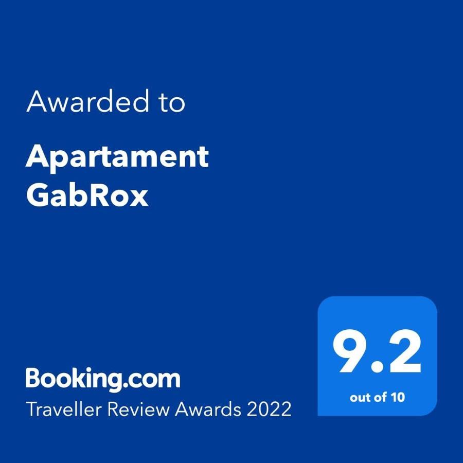 Apartament Gabrox นาโวดาริ ภายนอก รูปภาพ